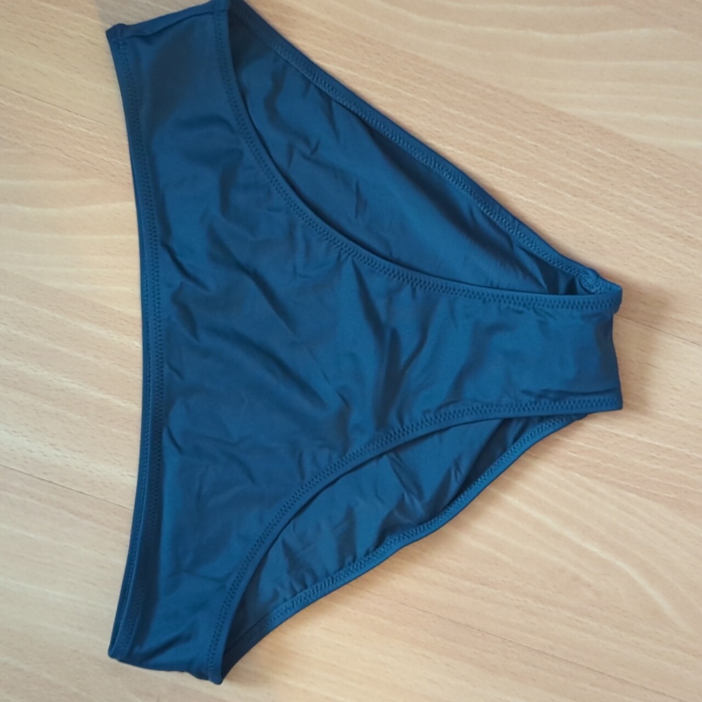 Bikini bottoms